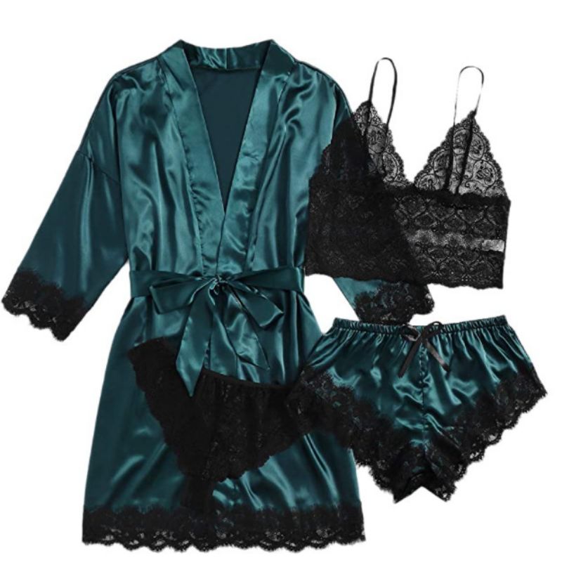 Yöpaidan ja yöhousujen setti